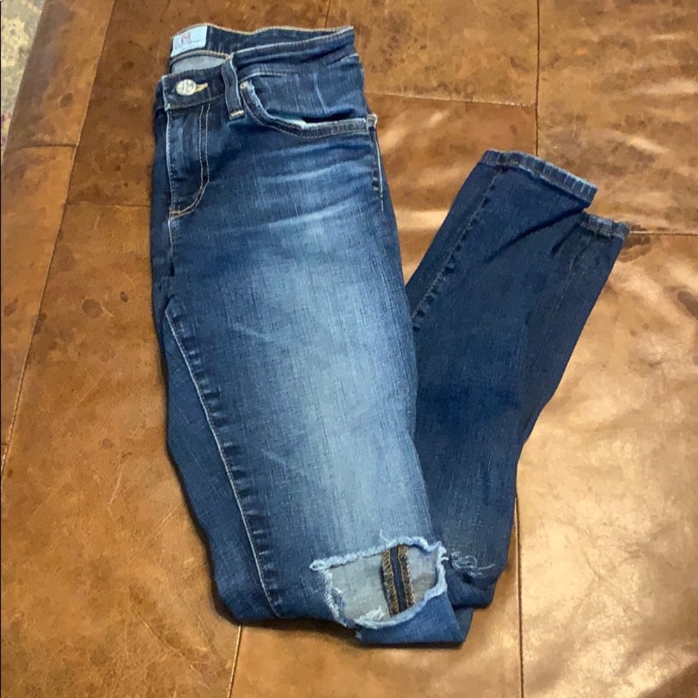 AG legging ankle distressed jeans